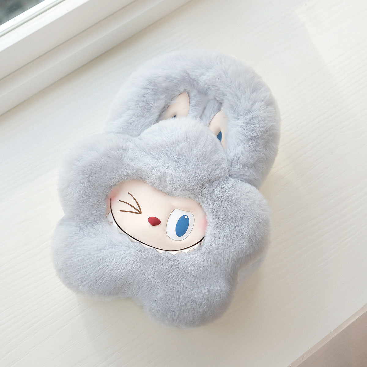 Labubu The Monsters "Plush Flower Bag"