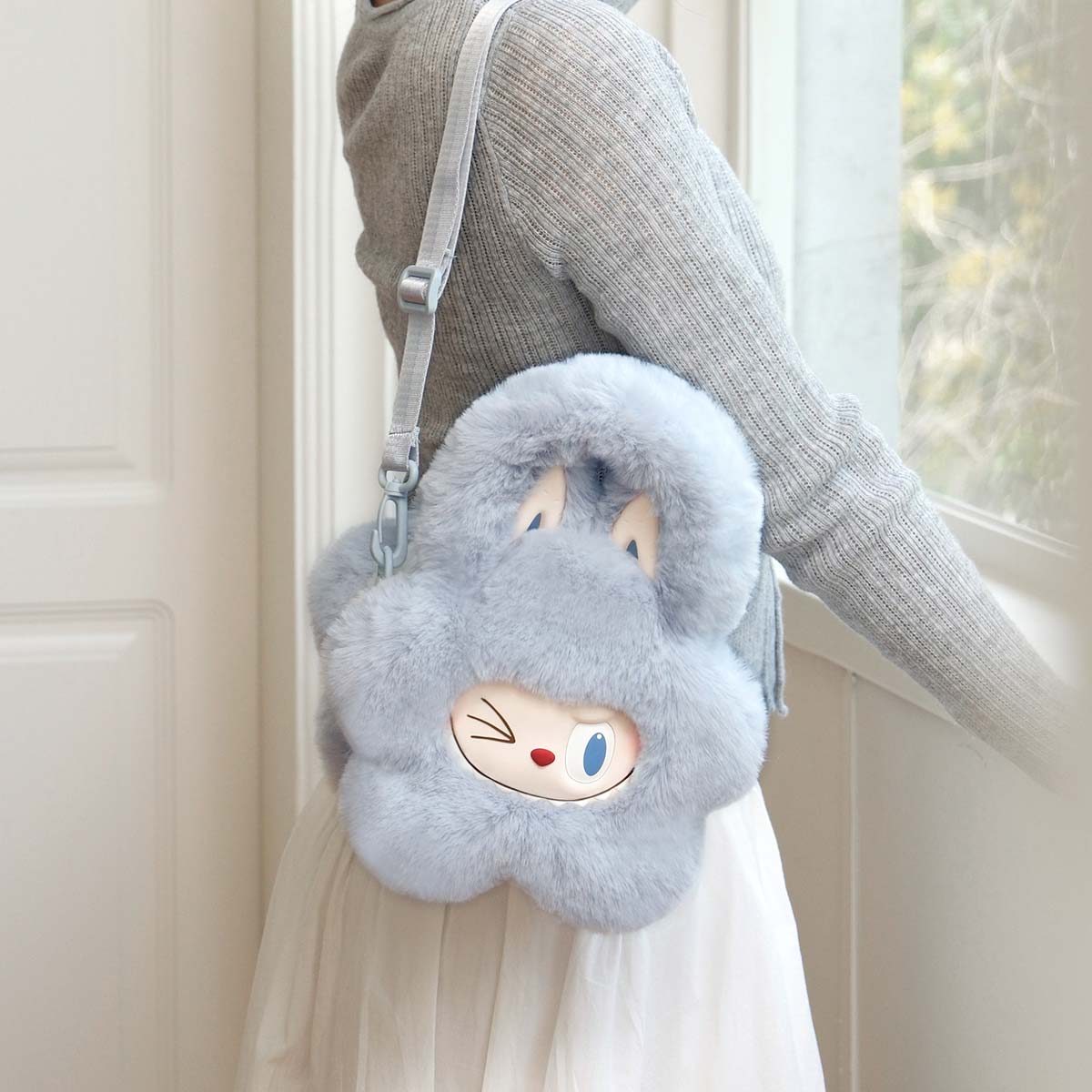 Labubu The Monsters "Plush Flower Bag"