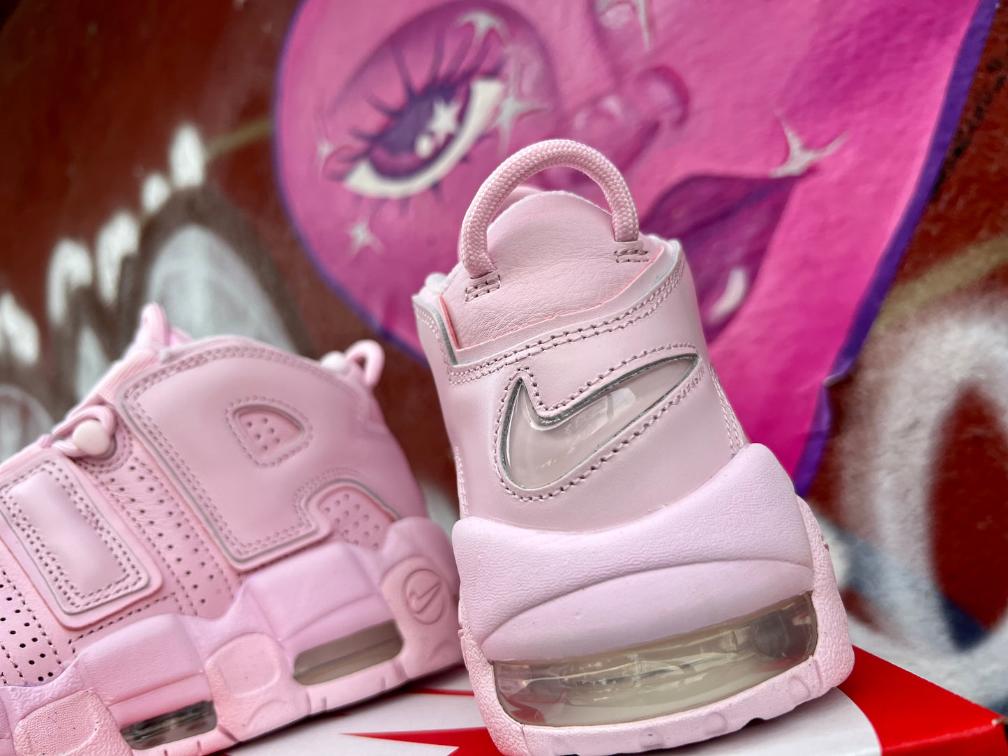 Air More Uptempo "Pink Foam" (W)