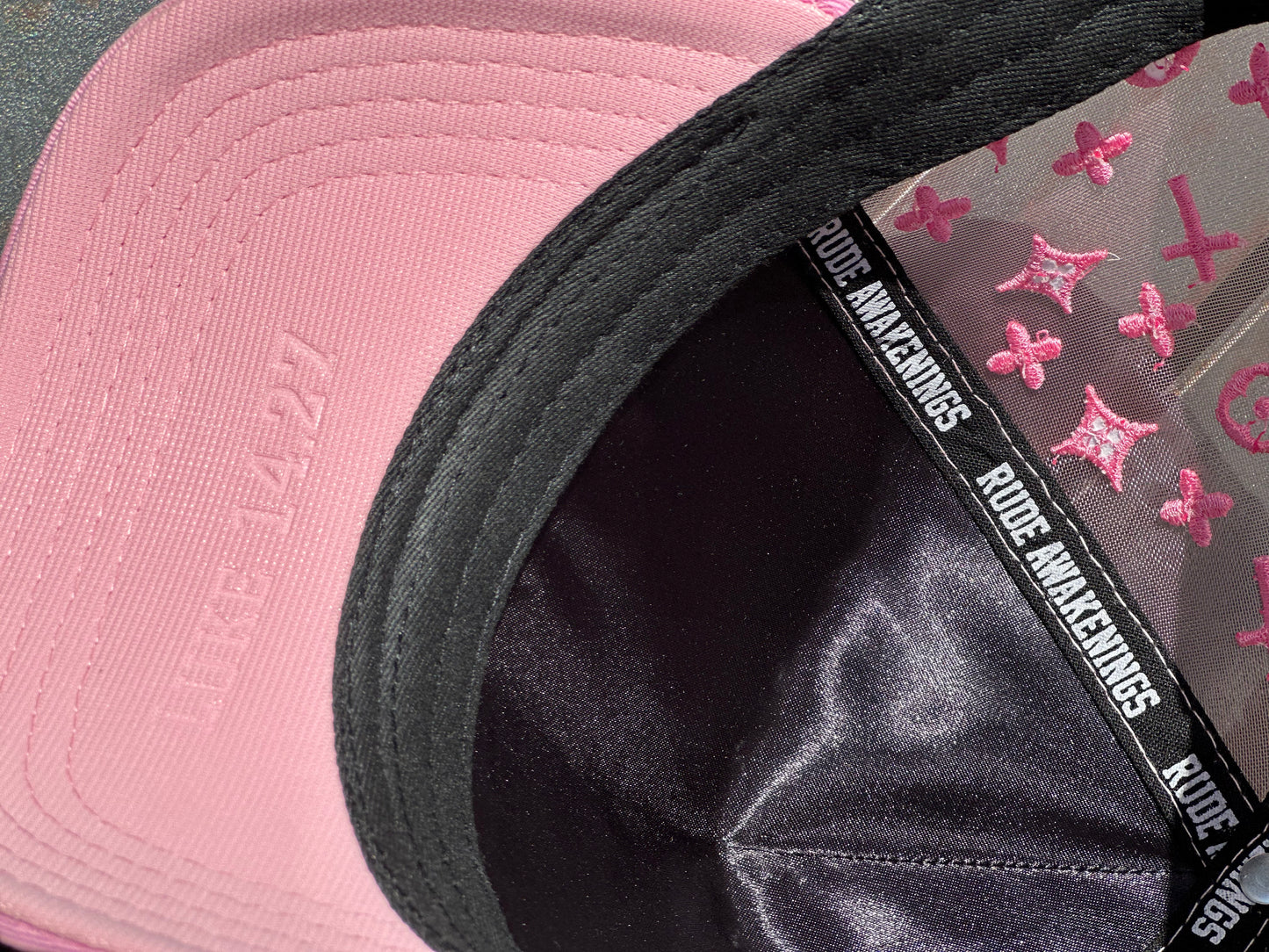 Rude "LALALA" (Pink)