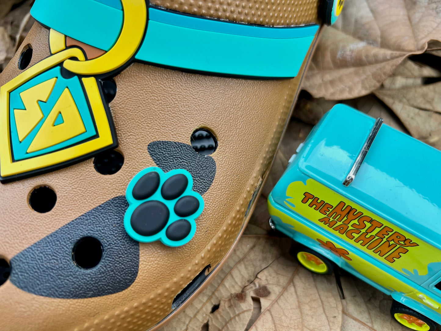 Crocs Classic Clog x Scooby-Doo!