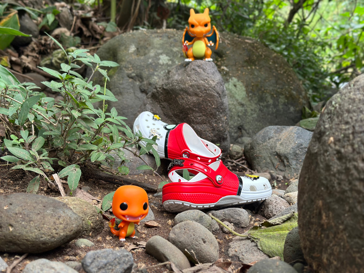 Crocs Classic Clog x Pokémon "Poké Ball"
