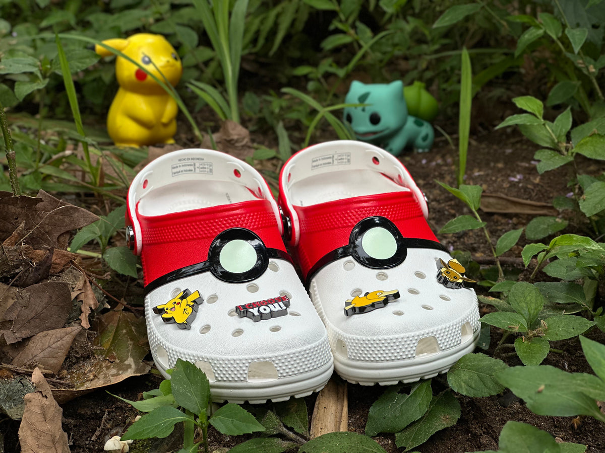 Crocs Classic Clog x Pokémon "Poké Ball"