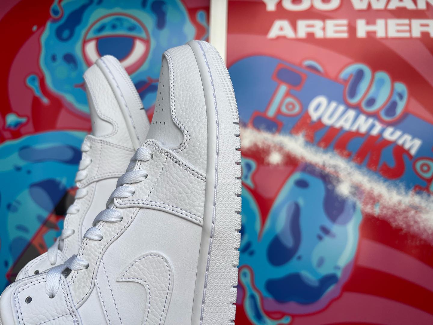 Air Jordan 1 Mid "Triple White"