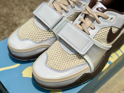 Zoom Field Jaxx x Travis Scott "Light Chocolate"