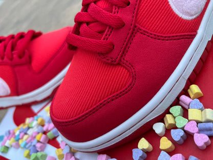 Dunk Low "Valentines Day" (2024)