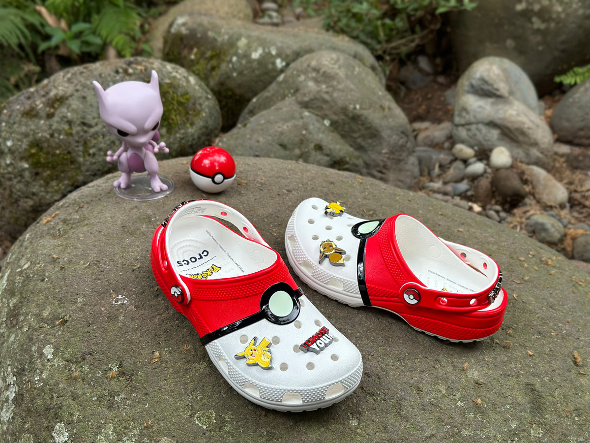 Crocs Classic Clog x Pokémon "Poké Ball"
