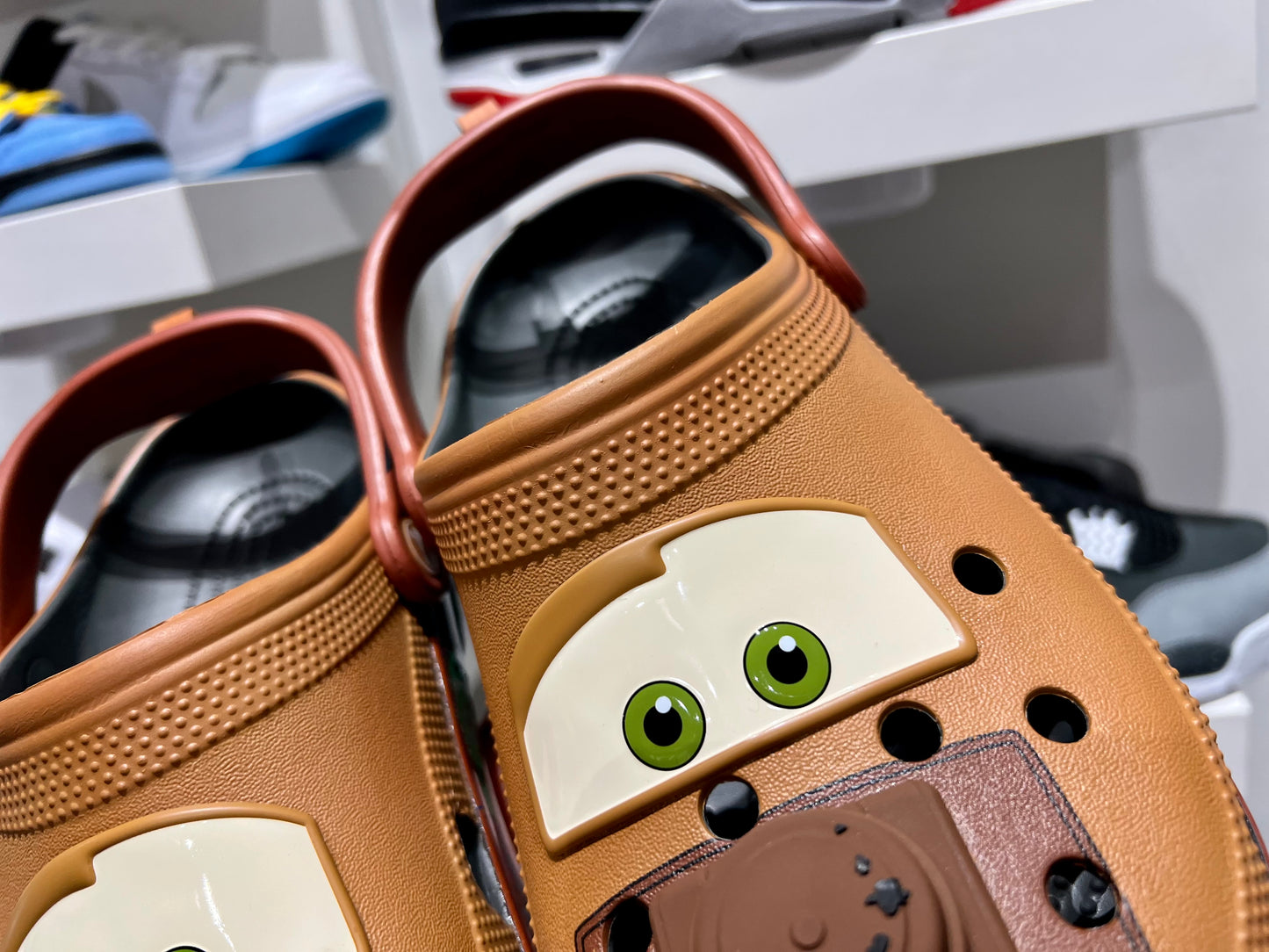 Crocs Classic Clog x Cars "Tow Mater" (Mate)