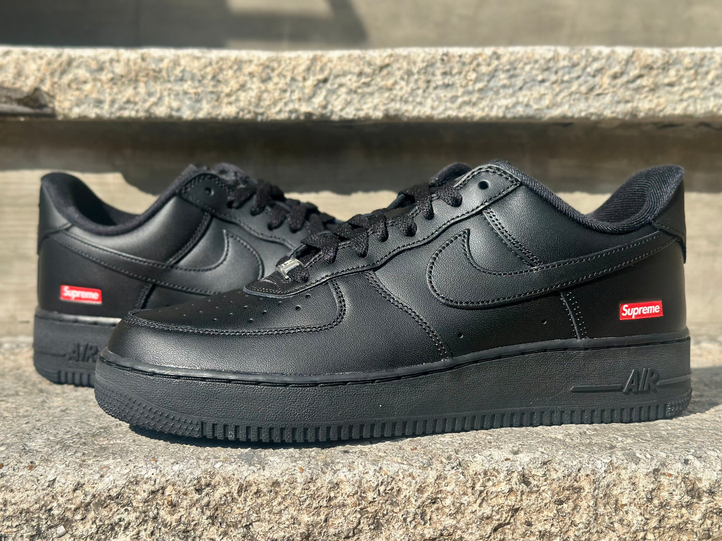 Supreme x Nike Air Force 1 Low "Triple Black"