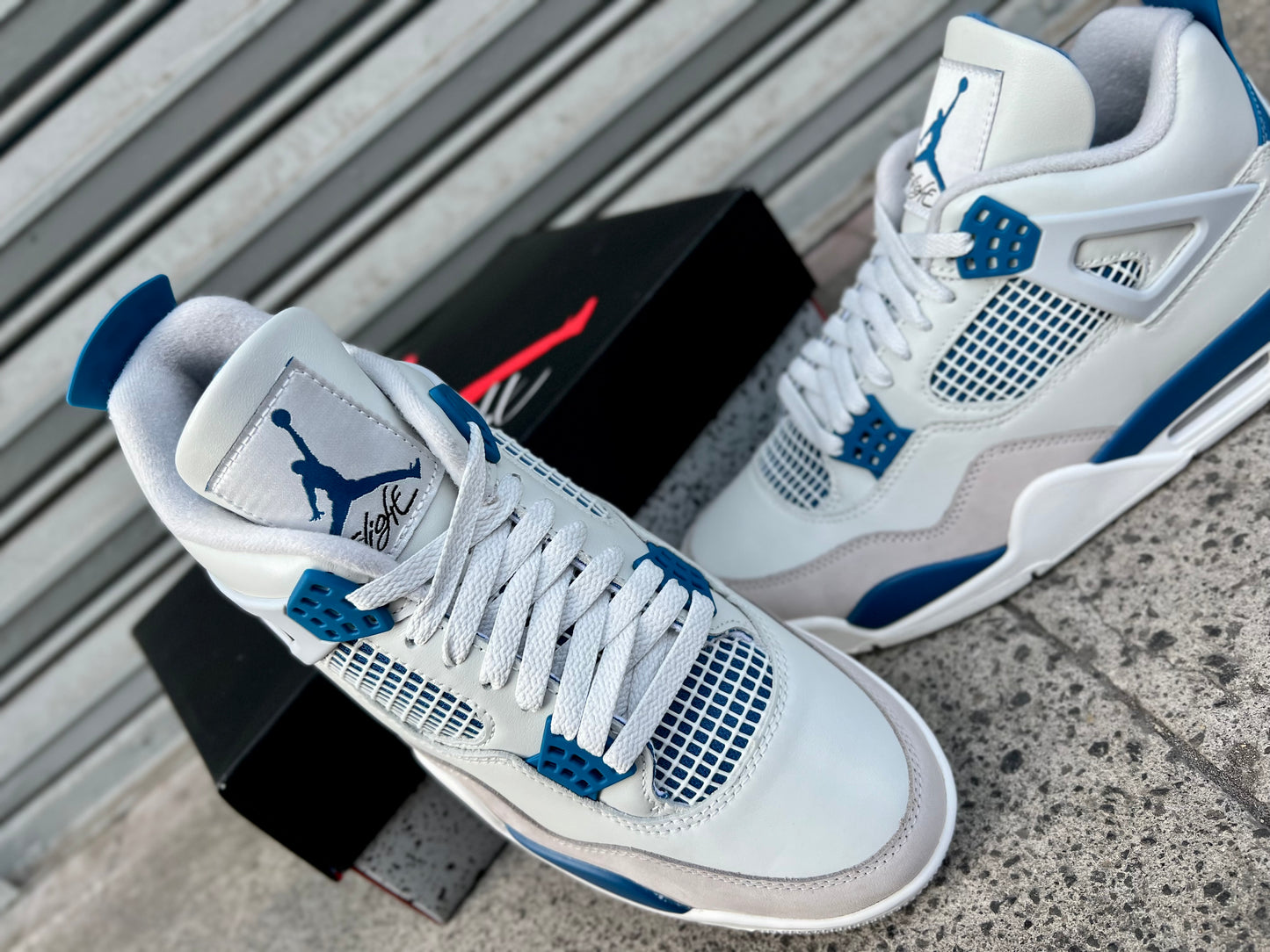 Air Jordan 4 Retro "Military Blue" (2024)