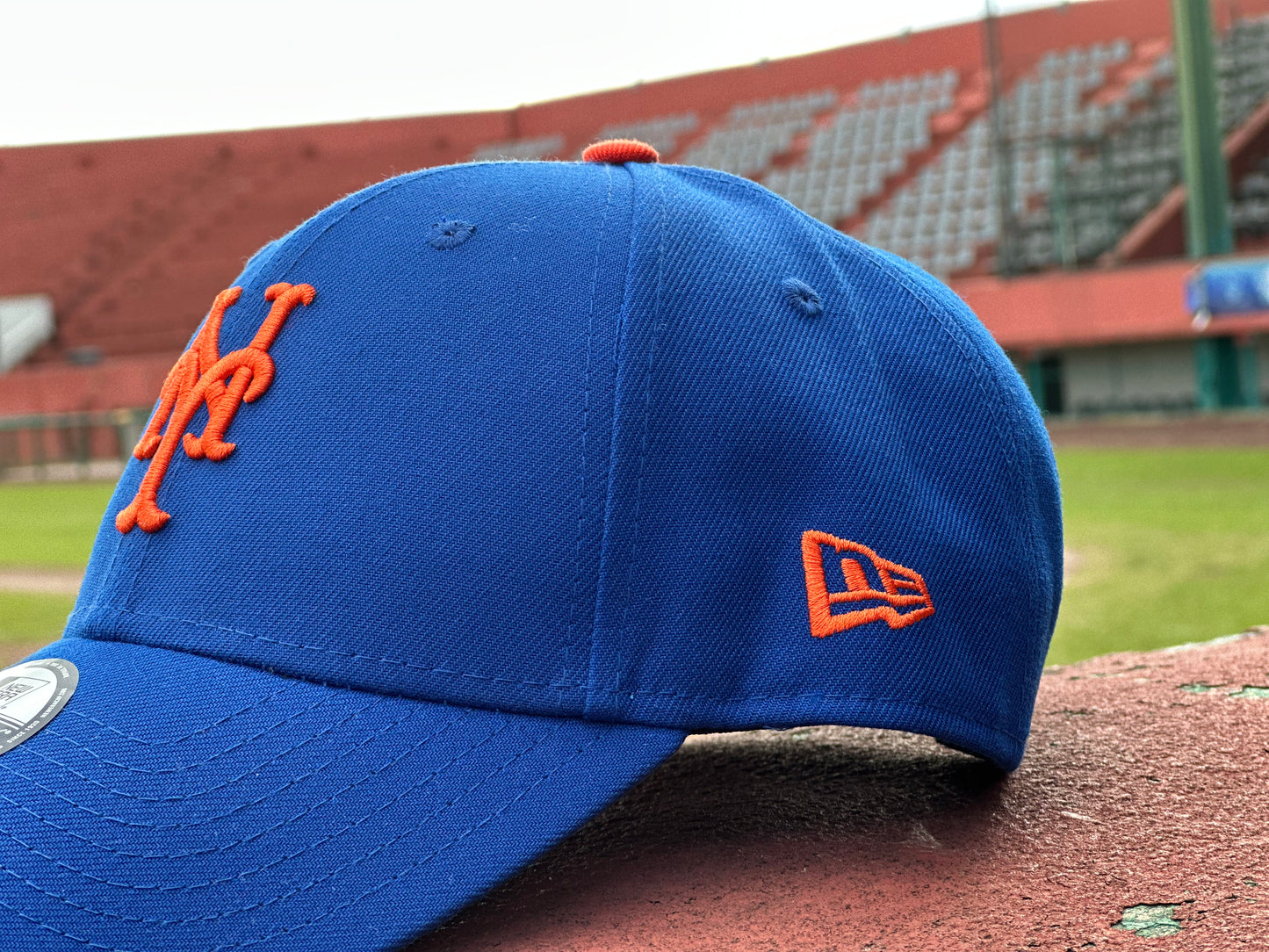 New Era x Bad Bunny "NY Mets" 9Forty Adjustable