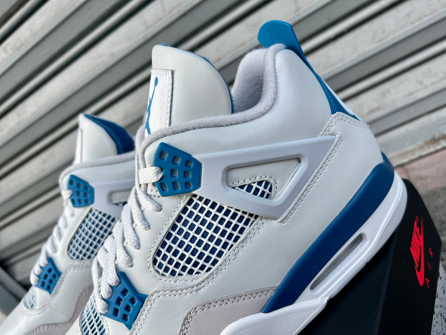 Air Jordan 4 Retro "Military Blue" (2024)