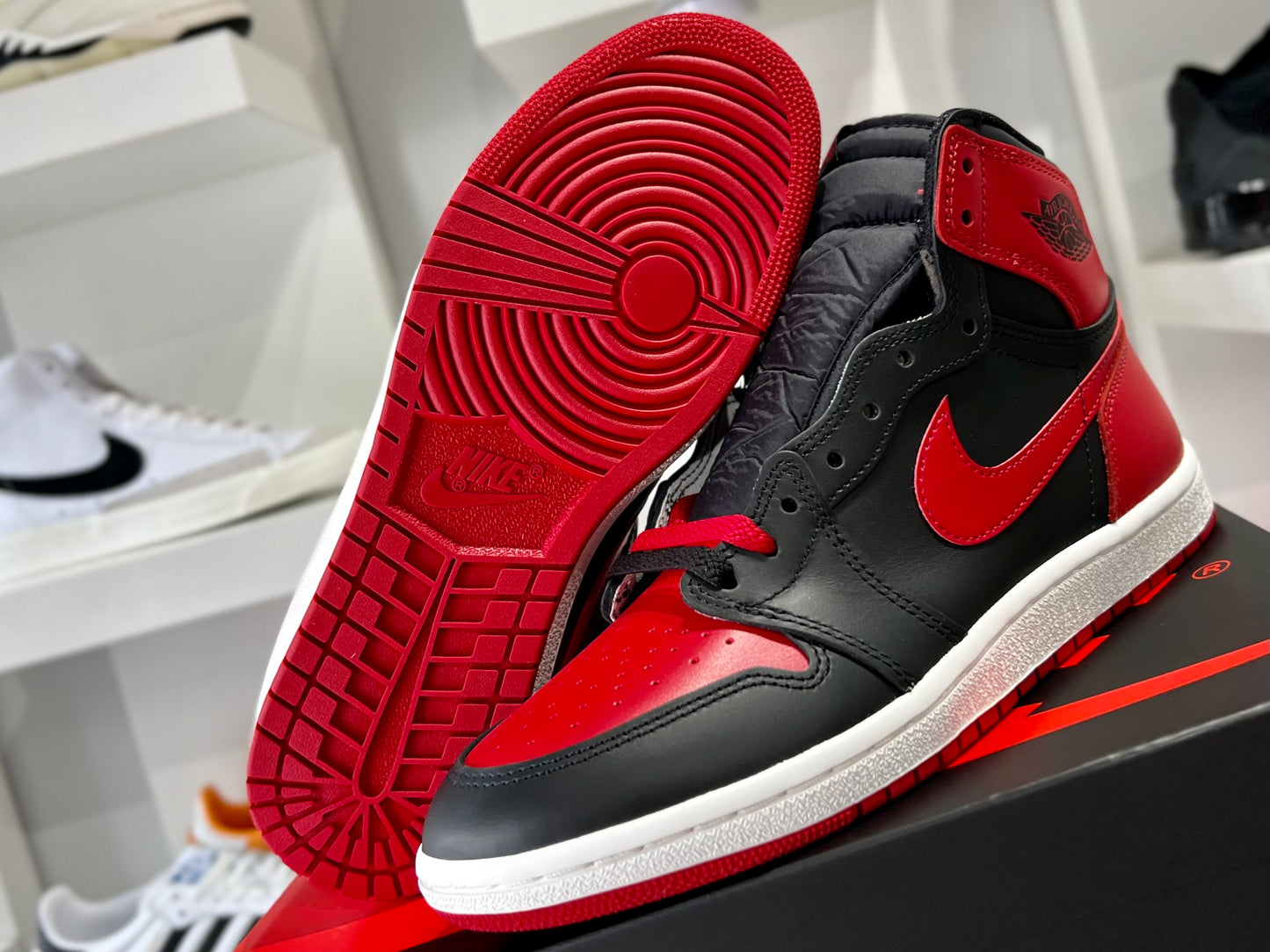 Air Jordan 1 Retro High '85 OG "Bred" (2025)