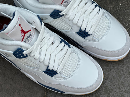 SB x Air Jordan 4 Retro "Navy"