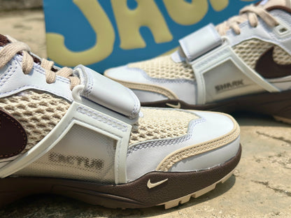Zoom Field Jaxx x Travis Scott "Light Chocolate"
