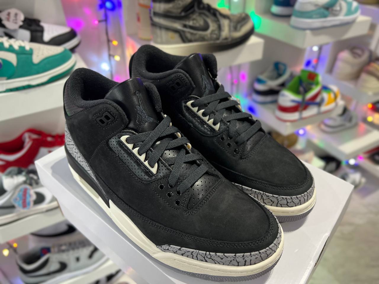 Air Jordan 3 Retro (W) "Off Noir"