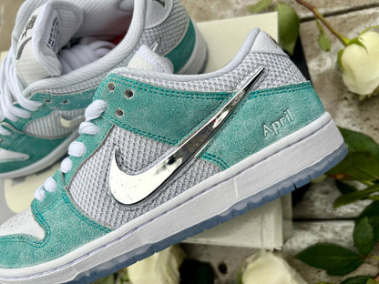 SB Dunk Low Pro x April Skateboards