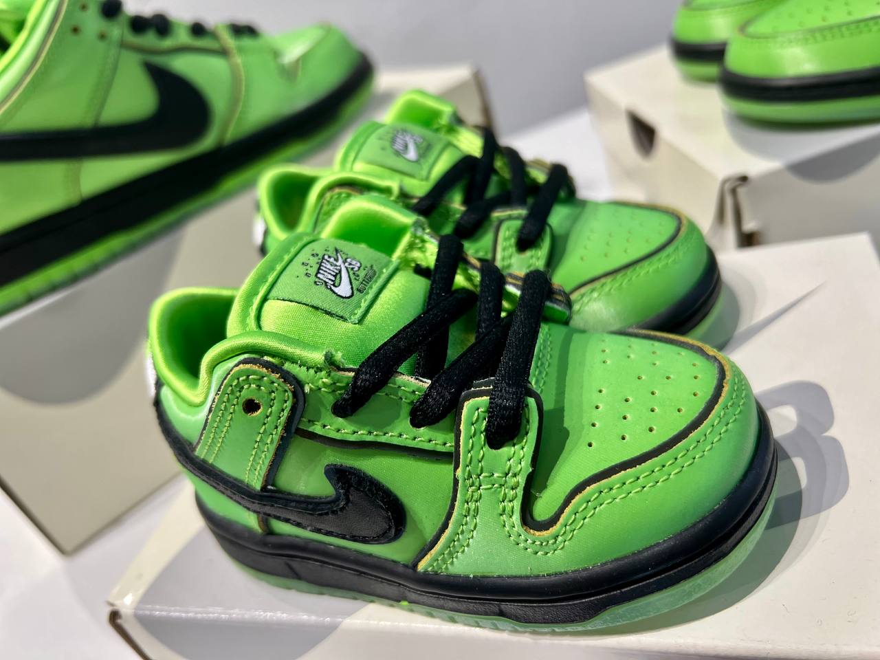 SB Dunk Low x The Powerpuff Girls "Buttercup" (Bellota)