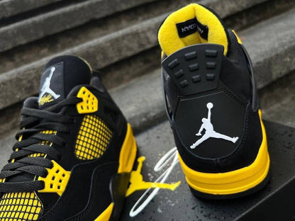 Nike Air Jordan 4 Retro "Thunder" (2023)