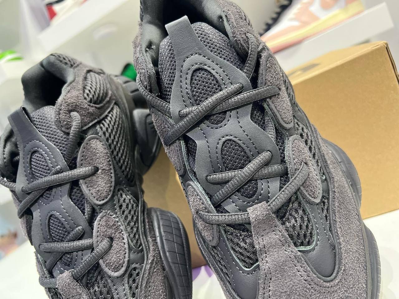 Yeezy 500 "Utility Black"