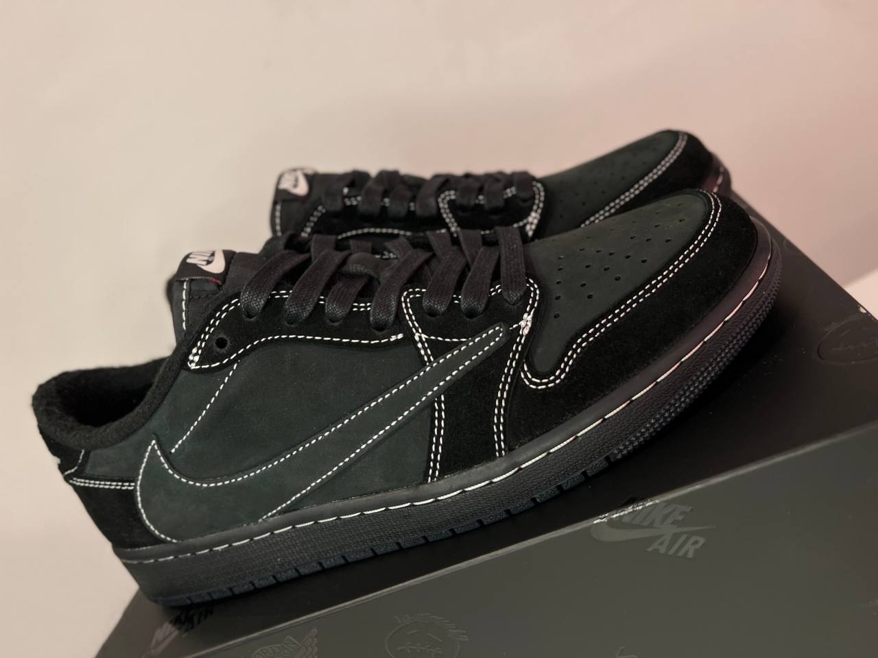 Air Jordan 1 Retro Low OG SP x Travis Scott "Black Phantom"