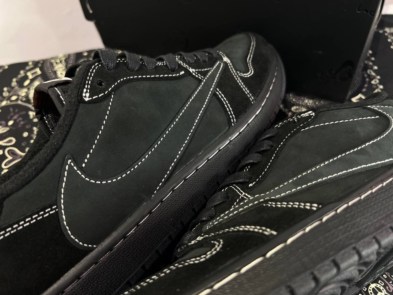 Air Jordan 1 Retro Low OG SP x Travis Scott "Black Phantom"