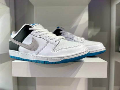 SB Dunk Low "Laser Blue"