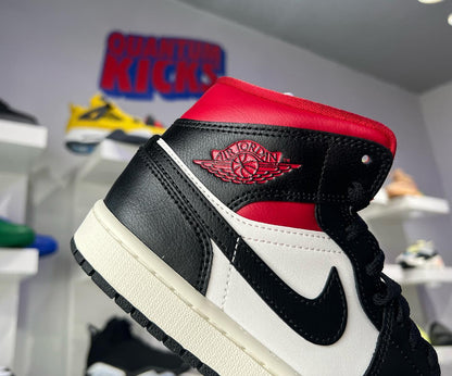 Air Jordan 1 Mid (W) “Red Panda”