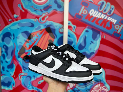 Dunk Low "Panda"